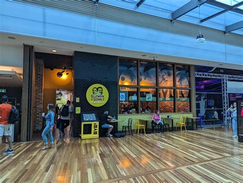 Guzman y Gomez (Westfield Bondi Junction) .